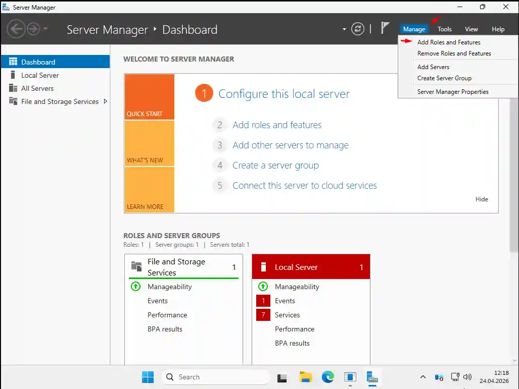 Windows Server 2025 Server Manager üzerinde Manage menüsü açık, Add Roles and Features seçeneği vurgulanmış