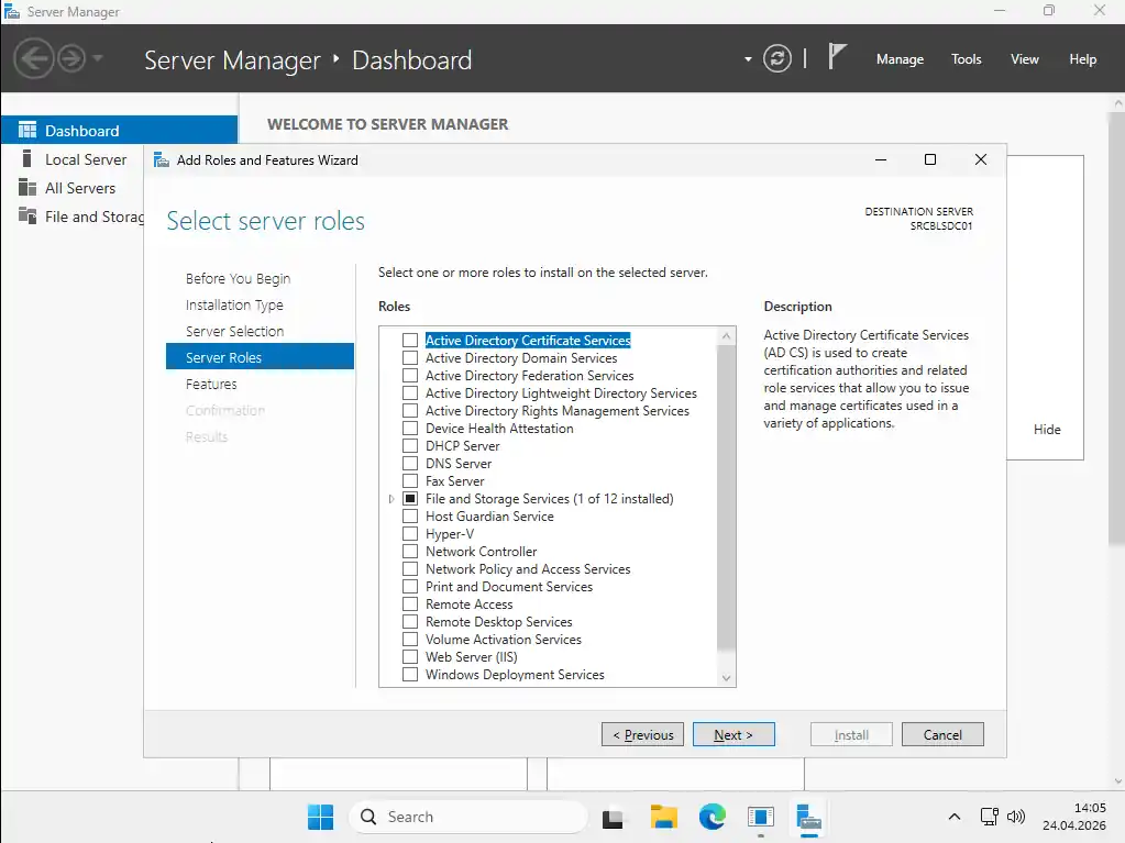 Windows Server 2025 Add Roles and Features Wizard Select Server Roles ekranı: kurulabilecek roller listesi