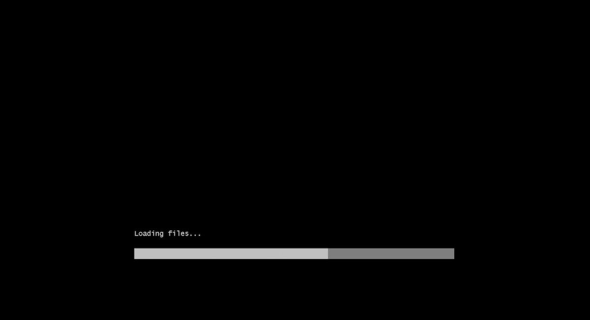 Windows Server 2025 kurulum medyasından boot edilirken Loading Files ekranı